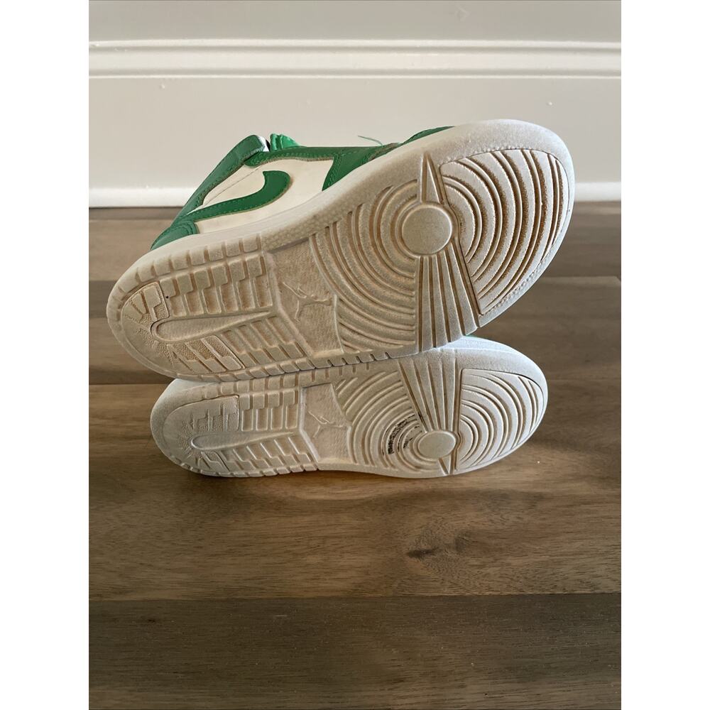 Nike Sky Jordan Kids shoes - Picture 7 of 10